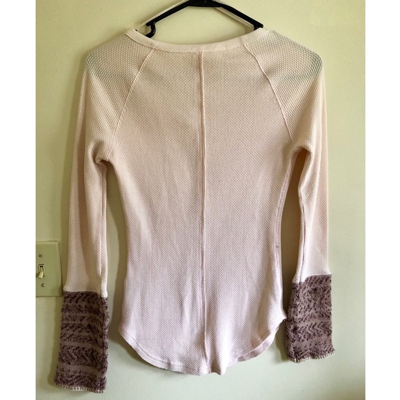 Free People BOHO Sleeved Top - Picture 6 of 6